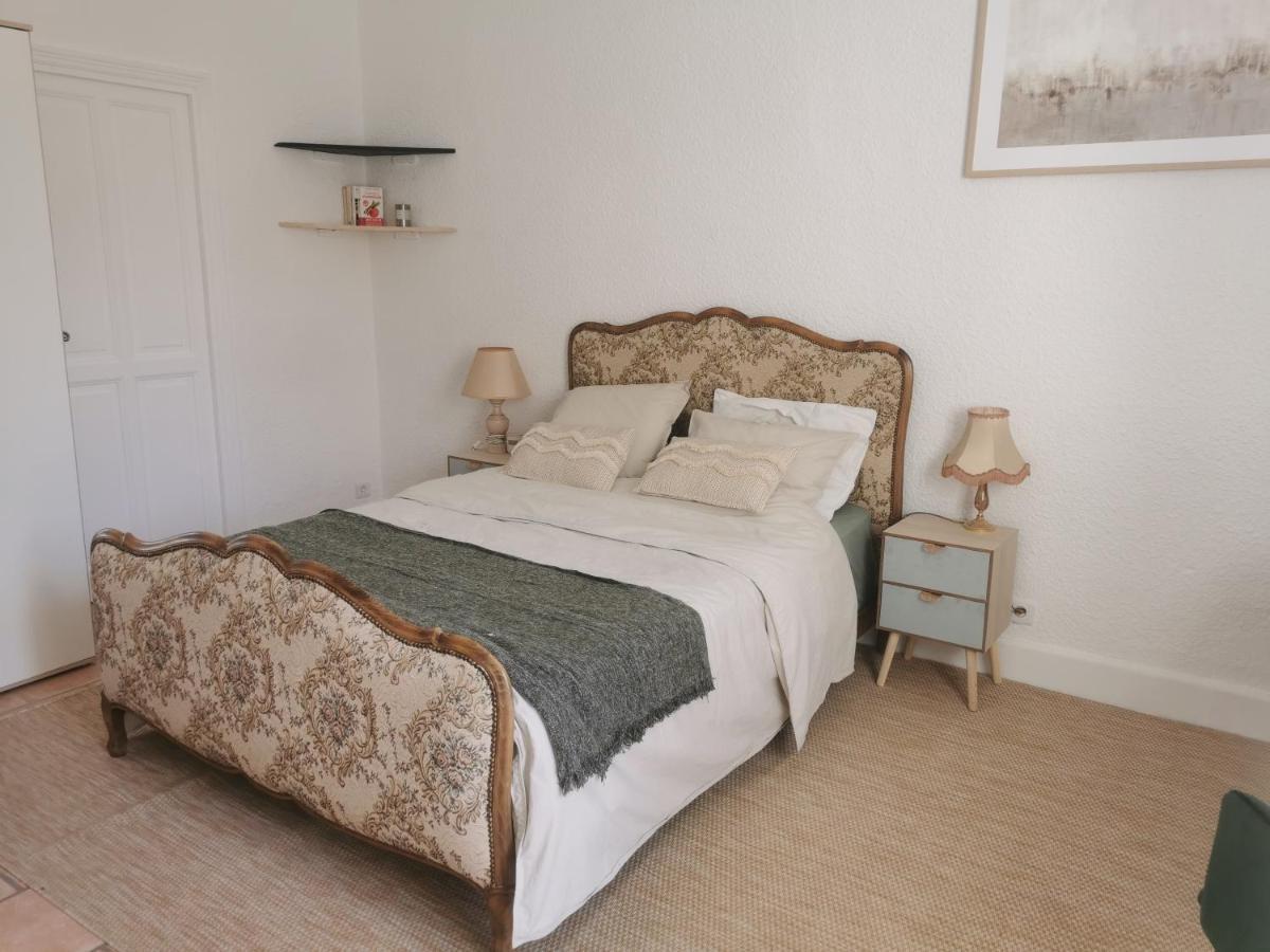 Au Petit Faubourg Daire Grignan Dış mekan fotoğraf